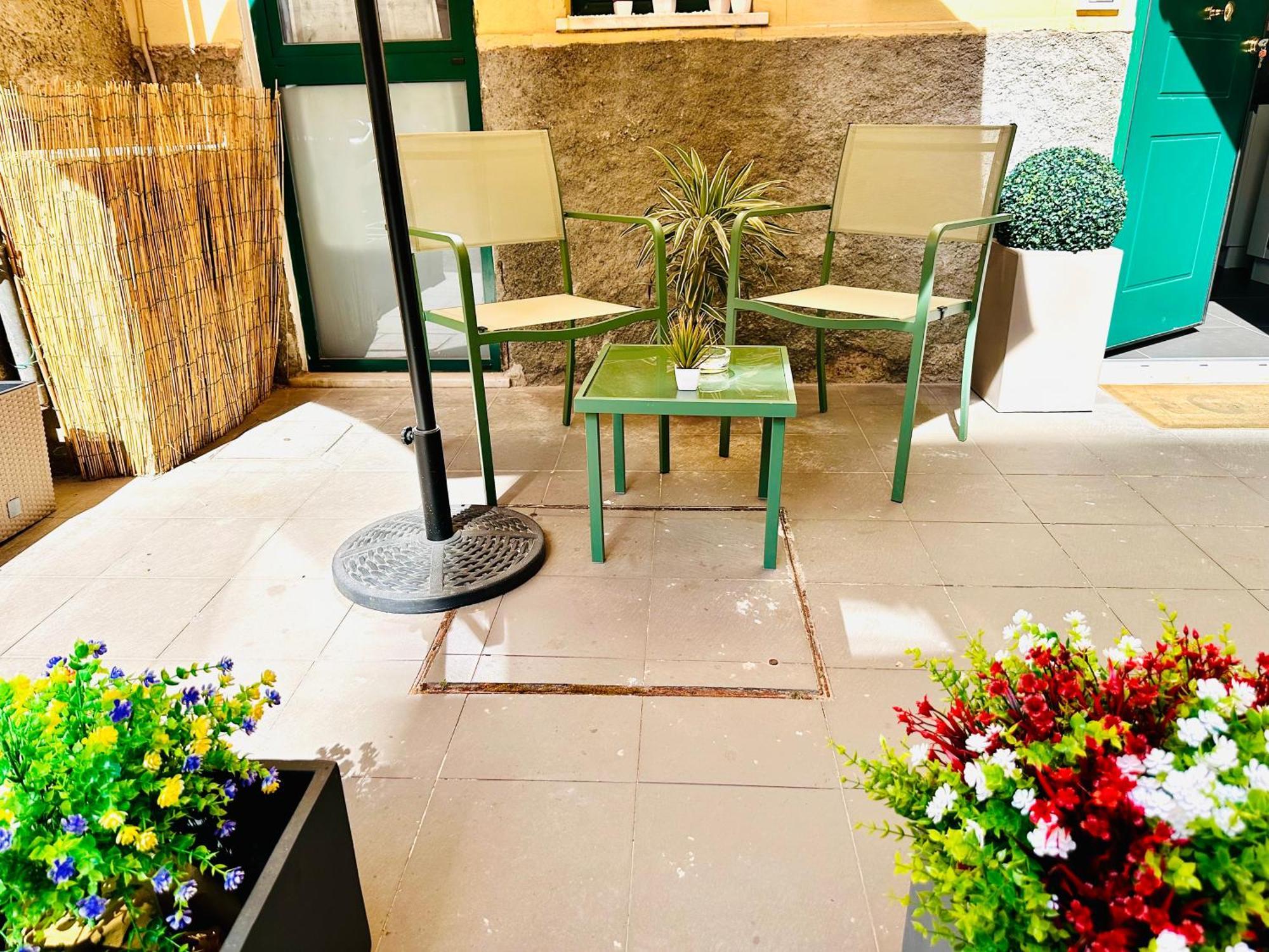 Butterfly House Apartment ลาสเปเซีย ภายนอก รูปภาพ