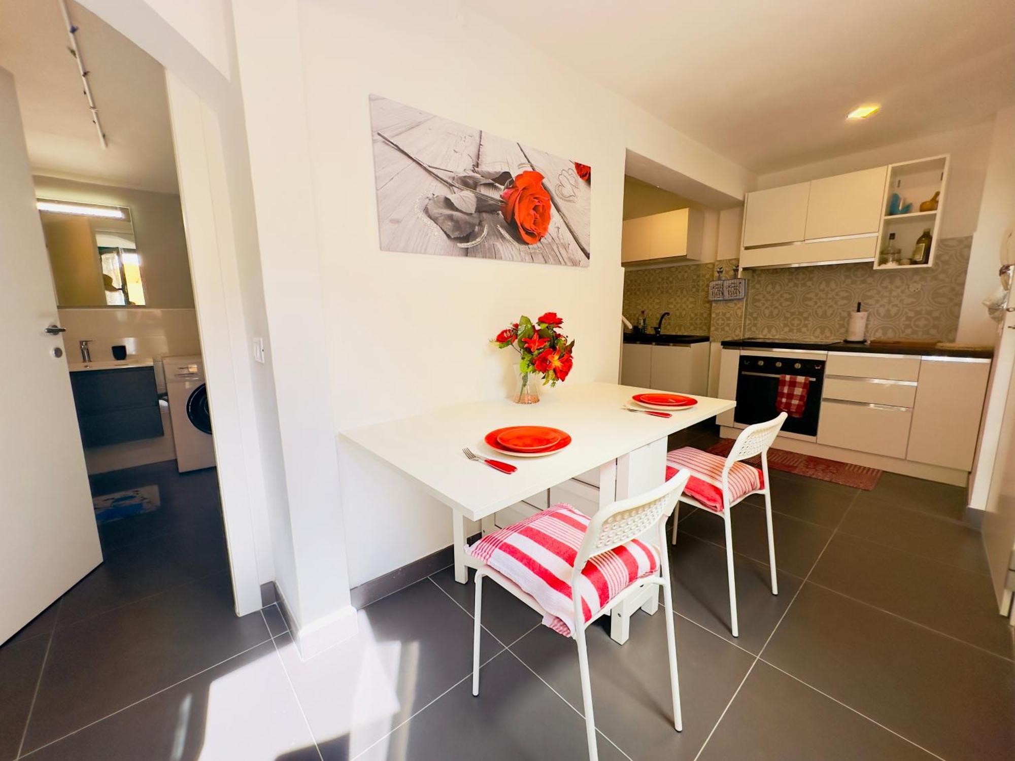 Butterfly House Apartment ลาสเปเซีย ภายนอก รูปภาพ