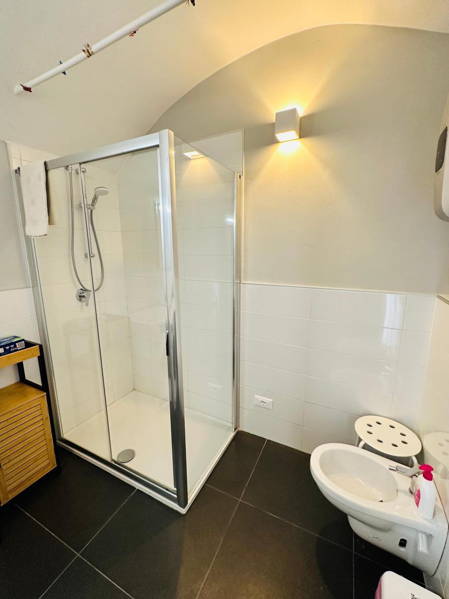 Butterfly House Apartment ลาสเปเซีย ภายนอก รูปภาพ